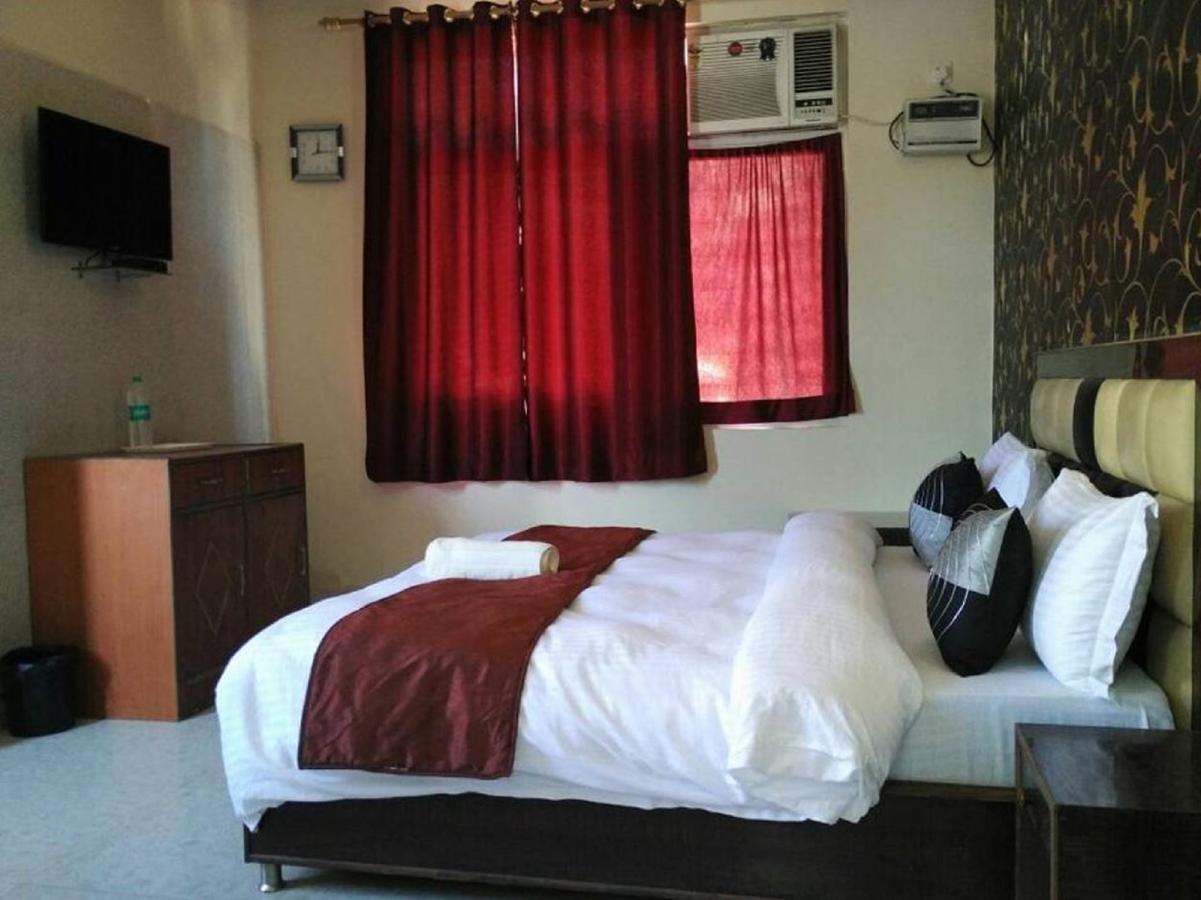 Hotel Apsara , By Soank Hospitality Haridwār Exteriör bild