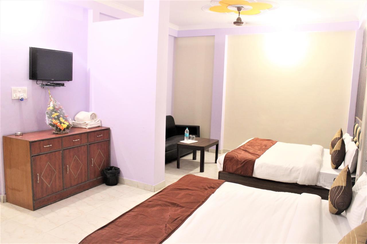 Hotel Apsara , By Soank Hospitality Haridwār Exteriör bild